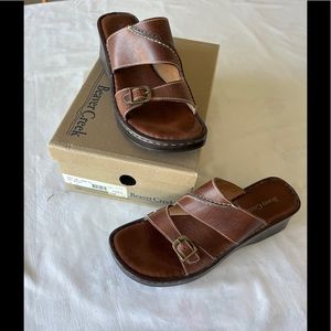 Beaver Creek sandals, brown, size 10